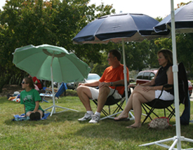 HZH Sunscreen Fishing Umbrella Sun Shade Outdoor - Beach Umbrellas  360°Rotation and Adjustable Height, Double Curved Umbrellas Sun Protection